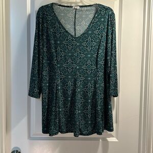 Westport Women’s 1X Peplum style top.